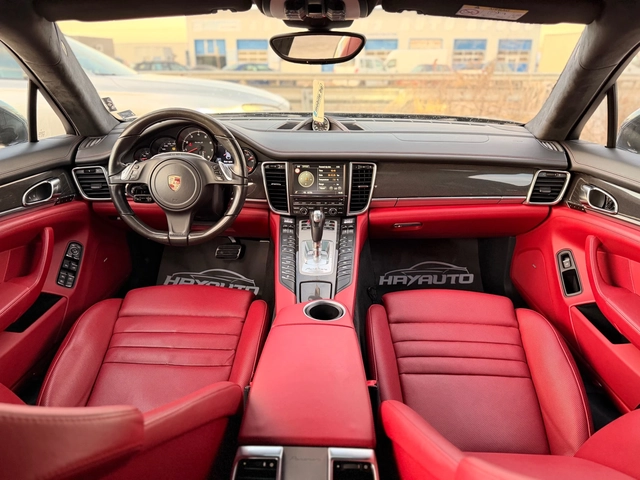 Porsche Panamera Turbo S= Chrono pack= Carbon Pack= Carbon Ceramic= - автомобили, коли, обяви за нови и употребявани 9