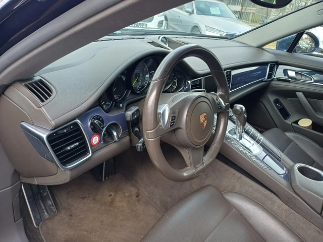 Porsche Panamera S 3.0 V6 E-Hybrid - автомобили, коли, обяви за нови и употребявани 9