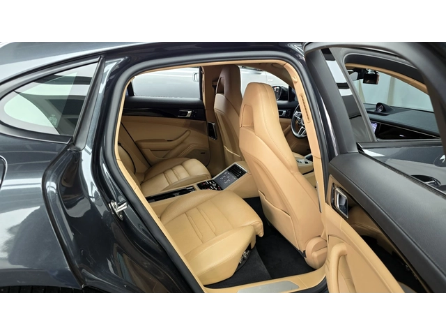 Porsche Panamera 3.0 AWD - автомобили, коли, обяви за нови и употребявани 11