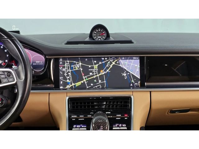 Porsche Panamera 3.0 AWD - автомобили, коли, обяви за нови и употребявани 13