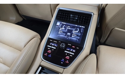 Porsche Panamera 3.0 AWD - автомобили, коли, обяви за нови и употребявани 14