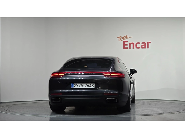 Porsche Panamera 3.0 AWD - автомобили, коли, обяви за нови и употребявани 3
