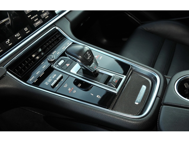 PORSCHE Panamera Panamera - автомобили, коли, обяви за нови и употребявани 6