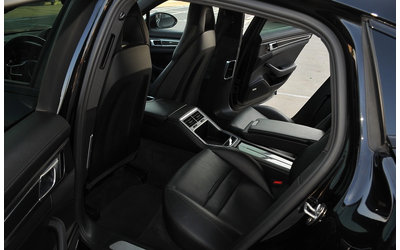 PORSCHE Panamera Panamera - автомобили, коли, обяви за нови и употребявани 8