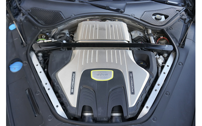 PORSCHE Panamera Panamera Turbo S e-Hybrid КЕРАМИКА - автомобили, коли, обяви за нови и употребявани 16