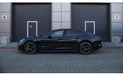 porsche-panamera-panamera-turbo-sport-chrono - 2