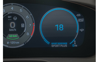 Porsche Panamera Turbo E-Hyb/PDLS+/PDK/Active Ride/Burm/Beifahrer-Display - автомобили, коли, обяви за нови и употребявани 14