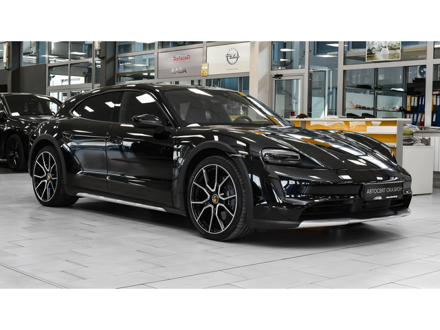 Porsche Taycan 4 Cross Turismo - автомобили, коли, обяви за нови и употребявани 4