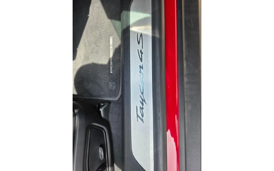 Porsche Taycan 4S Performance Plus в гаранция! - автомобили, коли, обяви за нови и употребявани 8