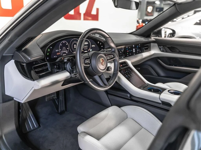 Porsche Taycan 4 CROSS TURISMO LOADED С РЕГИСТРАЦИЯ & АВТО КРЕДИТ - автомобили, коли, обяви за нови и употребявани 3