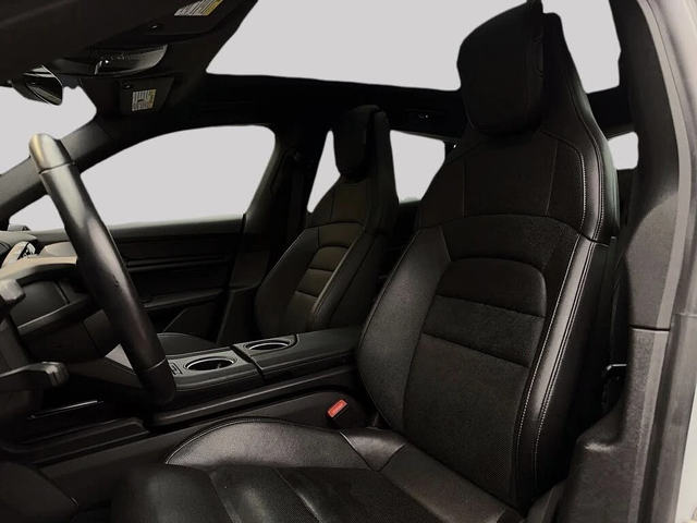 Porsche Taycan * АвтоКредит * (ЦЕНА ДО БГ) - автомобили, коли, обяви за нови и употребявани 12