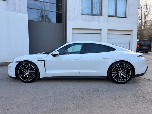 Porsche Taycan S - автомобили, коли, обяви за нови и употребявани 3