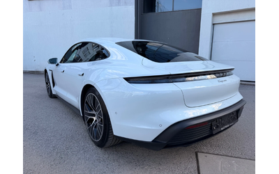 porsche-taycan - 4