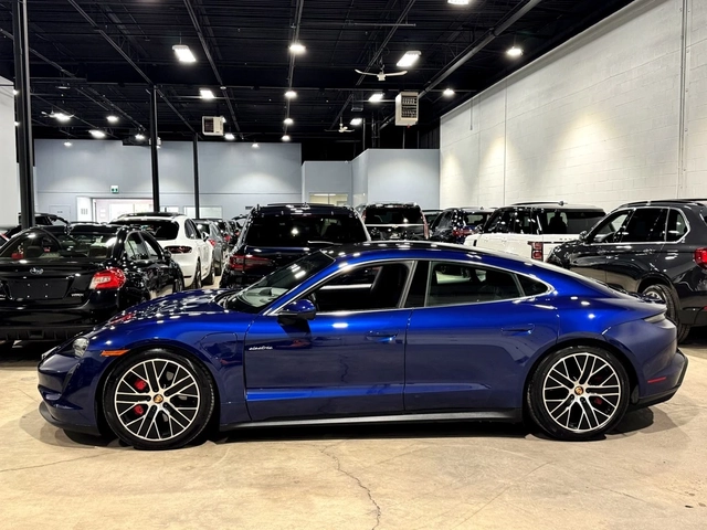 Porsche Taycan PERFORMANCE+ * AWD* ГАРАНЦИЯ* 360* BOSE - автомобили, коли, обяви за нови и употребявани 3
