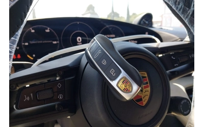 Porsche Taycan 4S / SPORT CHRONO - автомобили, коли, обяви за нови и употребявани 9