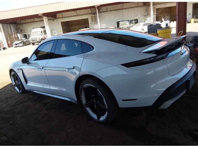 Porsche Taycan TURBO S* - автомобили, коли, обяви за нови и употребявани 9