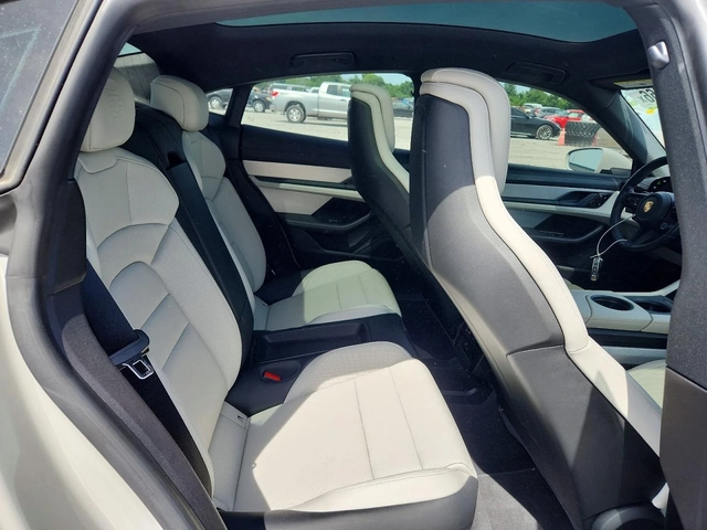 Porsche Taycan 4S* BOSE* ПОДГРЕВ* ОБДУХВАНЕ* ПАНОРАМА* - автомобили, коли, обяви за нови и употребявани 9