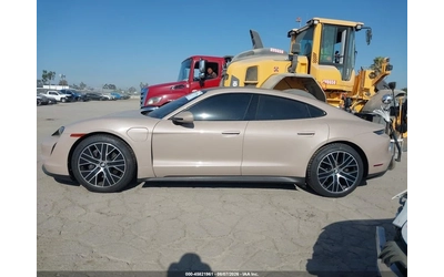 Porsche Taycan - автомобили, коли, обяви за нови и употребявани 11
