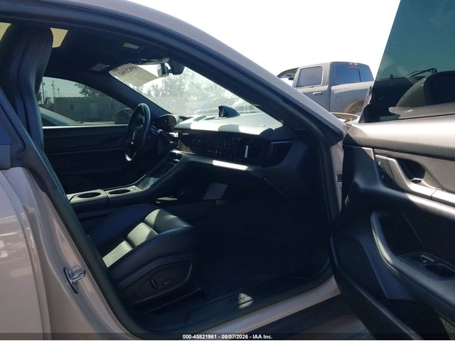 Porsche Taycan - автомобили, коли, обяви за нови и употребявани 4