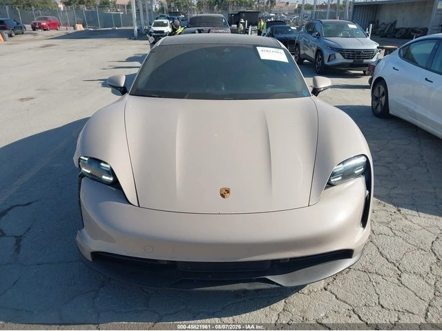 Porsche Taycan - автомобили, коли, обяви за нови и употребявани 9