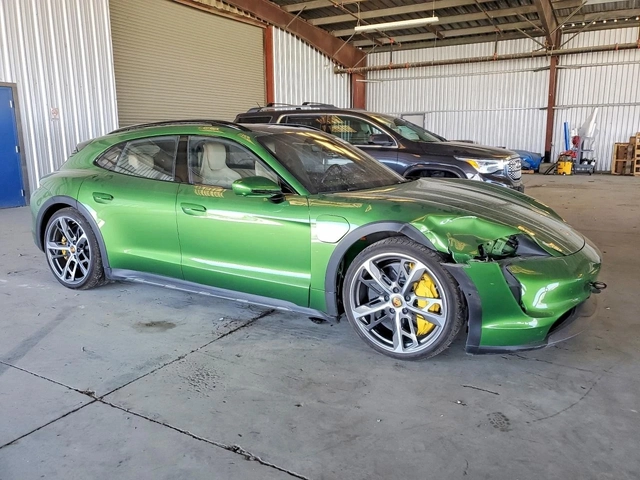 Porsche Taycan Cross Turismo 4S - автомобили, коли, обяви за нови и употребявани 3
