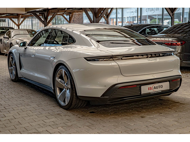 Porsche Taycan Performance/Подгрев/PASM/Амбиент/Мемори - автомобили, коли, обяви за нови и употребявани 4