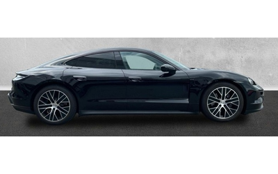 porsche-taycan-taycan - 3