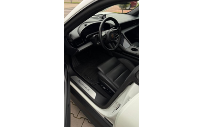 porsche-taycan-taycan-4s-sport-chrono - 4