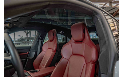 Porsche Taycan Turbo S/PDCC Sport/PDLS+/PCCB/Chrono/Carbon/Burm./Pano. - автомобили, коли, обяви за нови и употребявани 10
