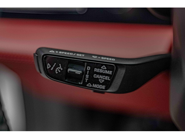 Porsche Taycan Turbo S/PDCC Sport/PDLS+/PCCB/Chrono/Carbon/Burm./Pano. - автомобили, коли, обяви за нови и употребявани 15