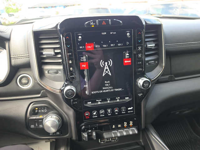 RAM 1500 5.7L 8cyl 4WD - автомобили, коли, обяви за нови и употребявани 8