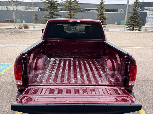 RAM 1500 CLASSIC 5.7L 8cyl 4WD - автомобили, коли, обяви за нови и употребявани 12