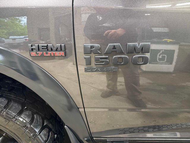 RAM 1500 CLASSIC 5.7L 8cyl 4WD - автомобили, коли, обяви за нови и употребявани 11