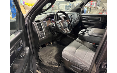 ram-1500-classic-5-7l-8cyl-4wd - 4
