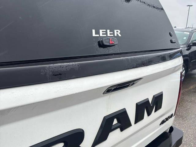 RAM RAM 1500 5.7L 8cyl 4WD - автомобили, коли, обяви за нови и употребявани 10