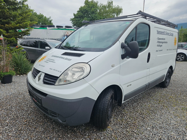 Renault 30 Renault Trafic 2.0tdi/115k.c - автомобили, коли, обяви за нови и употребявани 0