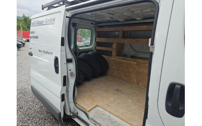 Renault 30 Renault Trafic 2.0tdi/115k.c - автомобили, коли, обяви за нови и употребявани 10