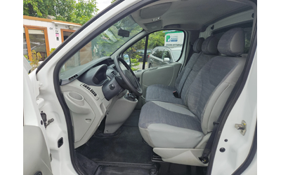 Renault 30 Renault Trafic 2.0tdi/115k.c - автомобили, коли, обяви за нови и употребявани 7