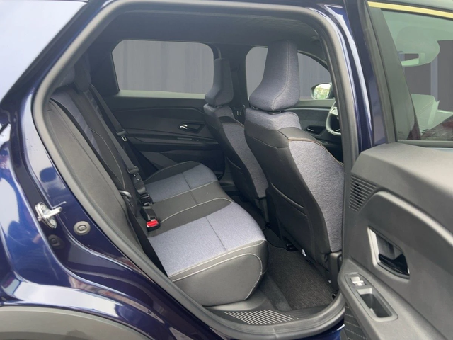 Renault 5 E-Tech - автомобили, коли, обяви за нови и употребявани 7