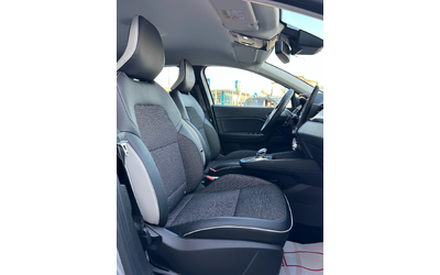 Renault Captur 1.6i* E-TECH PLUG-IN HYBRID* 27000км* - автомобили, коли, обяви за нови и употребявани 9