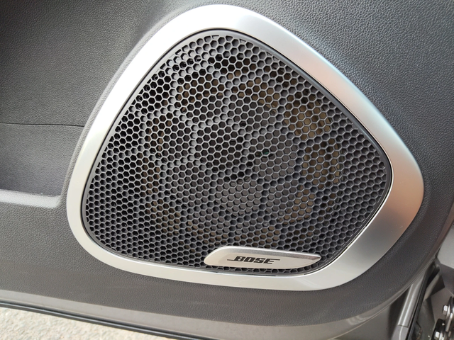 Renault Captur 1, 5d BOSE AUTOMATIC - автомобили, коли, обяви за нови и употребявани 13