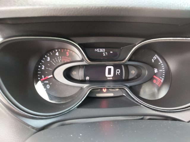 Renault Captur 1, 5d BOSE AUTOMATIC - автомобили, коли, обяви за нови и употребявани 9