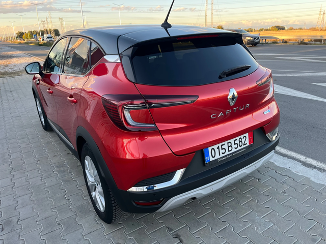 Renault Captur E-tech Hybrid 1.6 - автомобили, коли, обяви за нови и употребявани 4