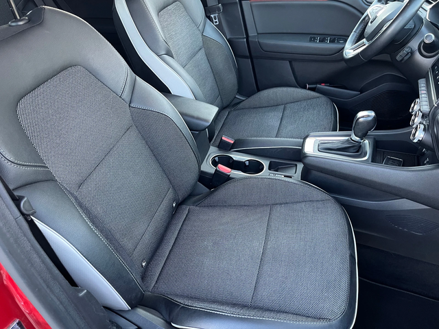 Renault Captur E-tech Hybrid 1.6 - автомобили, коли, обяви за нови и употребявани 6