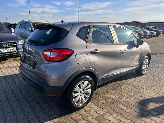 Renault Captur 1.5DCI NAVI EURO 5 - автомобили, коли, обяви за нови и употребявани 5