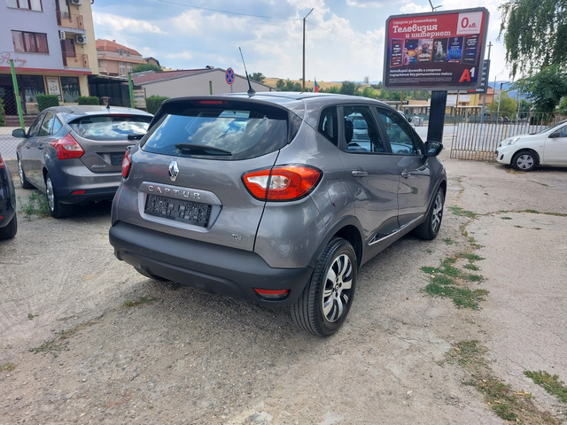 Renault Captur 0.9Tce - автомобили, коли, обяви за нови и употребявани 4
