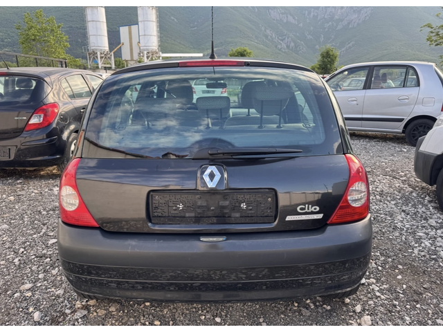 Renault Clio 1.4i - автомобили, коли, обяви за нови и употребявани 3