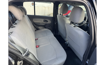 Renault Clio 1.4i - автомобили, коли, обяви за нови и употребявани 7