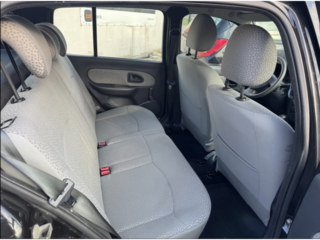 Renault Clio 1.4i - автомобили, коли, обяви за нови и употребявани 7