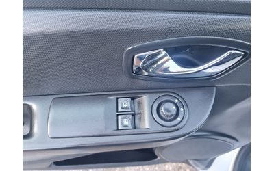 Renault Clio 1.5DCI NAVI - автомобили, коли, обяви за нови и употребявани 13